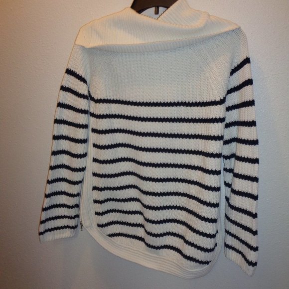 Croft & Barrow Sweater Size Medium - Picture 9 of 9